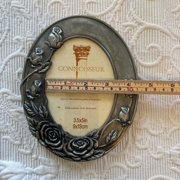 Connoisseur 2 Photo Frames Metal Silver Flowers & Leave Vines‎ Picture Holder - Picture 10 of 16